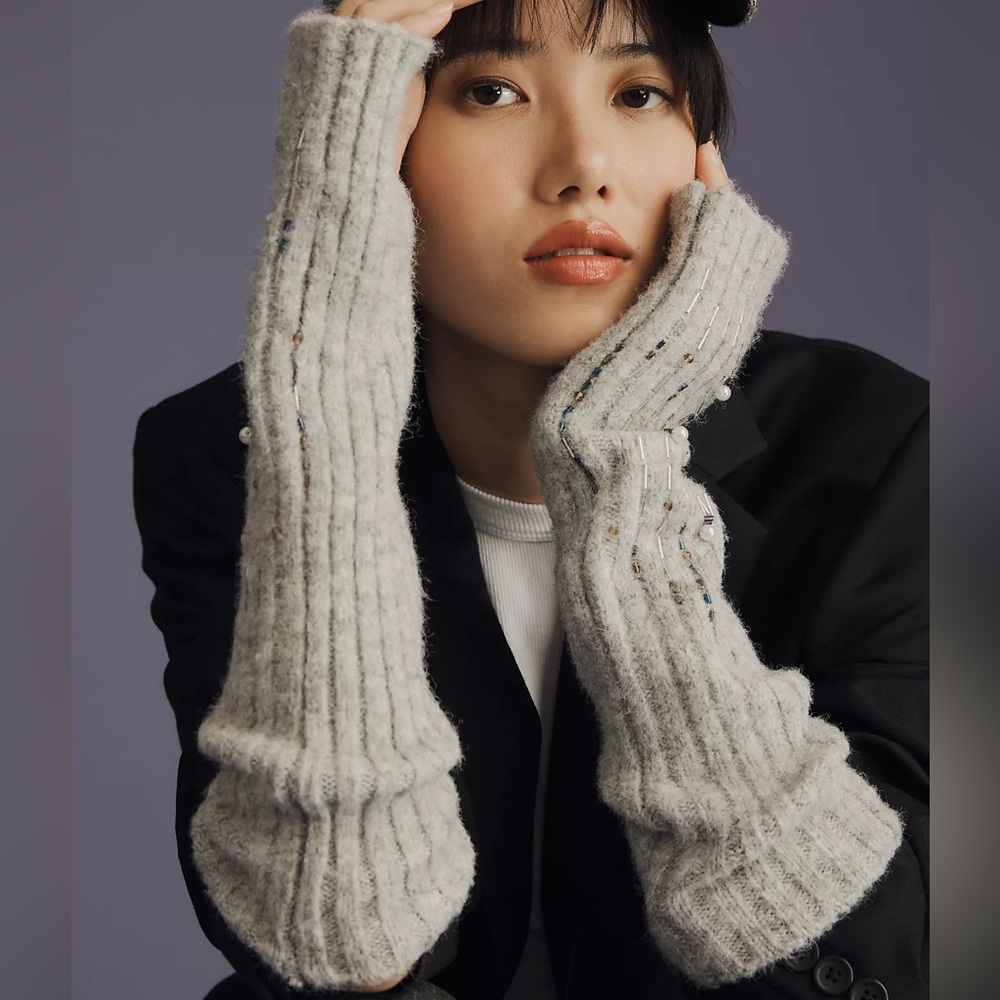 NWTS EMBELLISHED ARM WARMERS